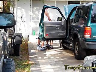 Diese nuttige Hausfrau kann nicht genug bekommen