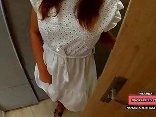 Sie spritzt ab wenn ich mich ficke