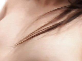 Junge Hure bekommt Sperma nach einem harten Fick