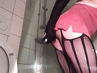 Sie ist gross genug für ihre Dildos