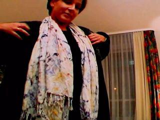 Deutsche Lady bläst harten Schwanz bis zum Orgasmus