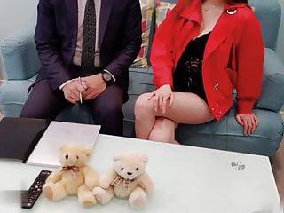 Schöne Asiatin mit schönen Titten beim Sex im Freien mit ihrem Lover - Asian Milf Porno