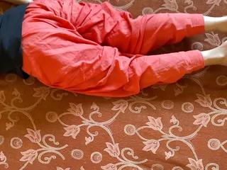 Studentin weckt ihren Freund mit einem Fick auf