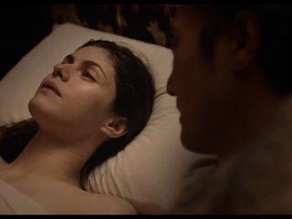 Alexandra und darjeelin - die beiden Mädchen haben Sex im Hotelzimmer - Vintage Pornofilm