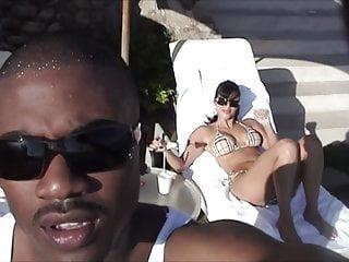 Junges orientalische Schlampe im Urlaub gefickt - Amateursex im Freien